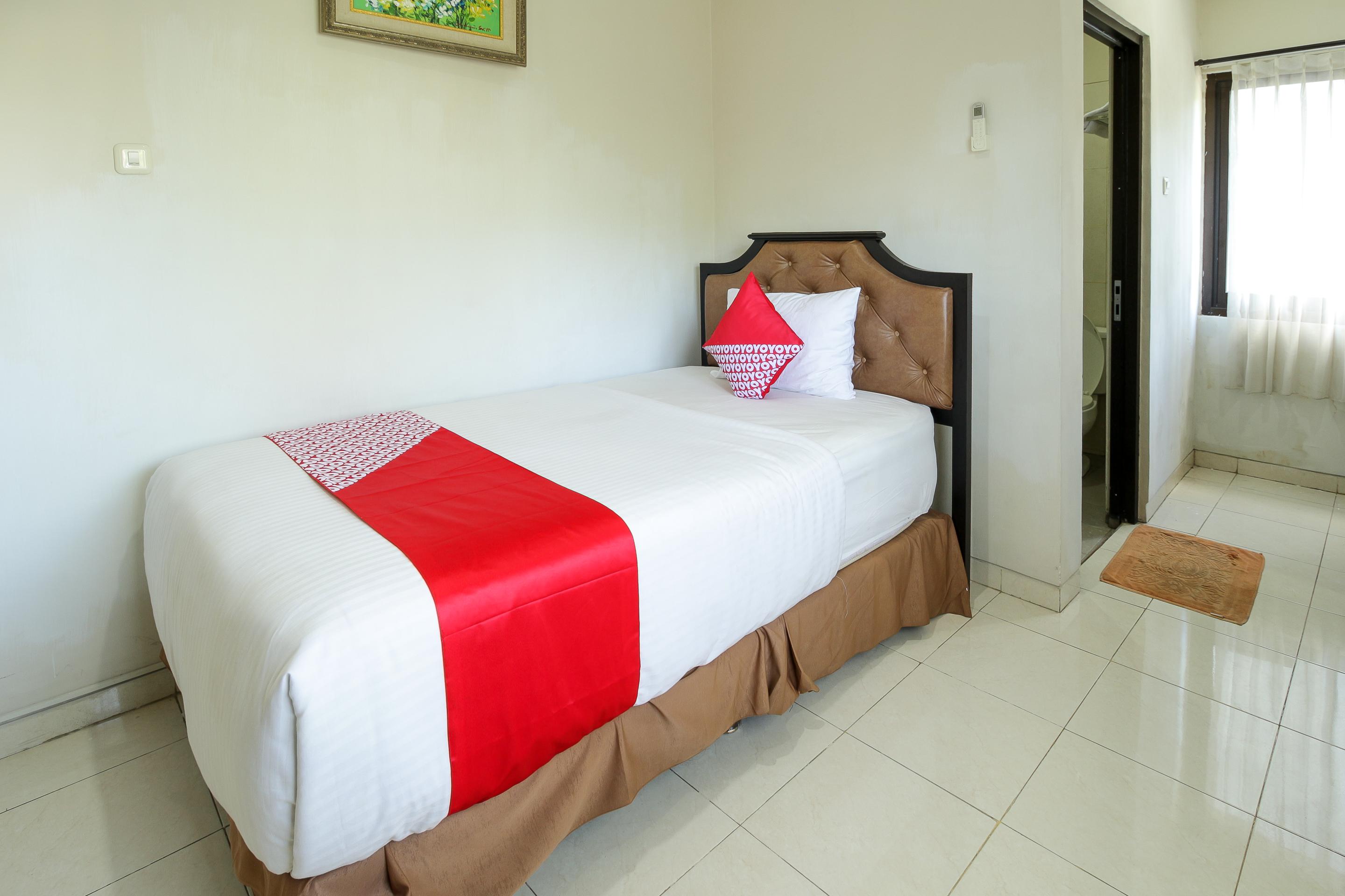 Oyo 734 Tuban Torres Accomodation Kuta  Exterior photo