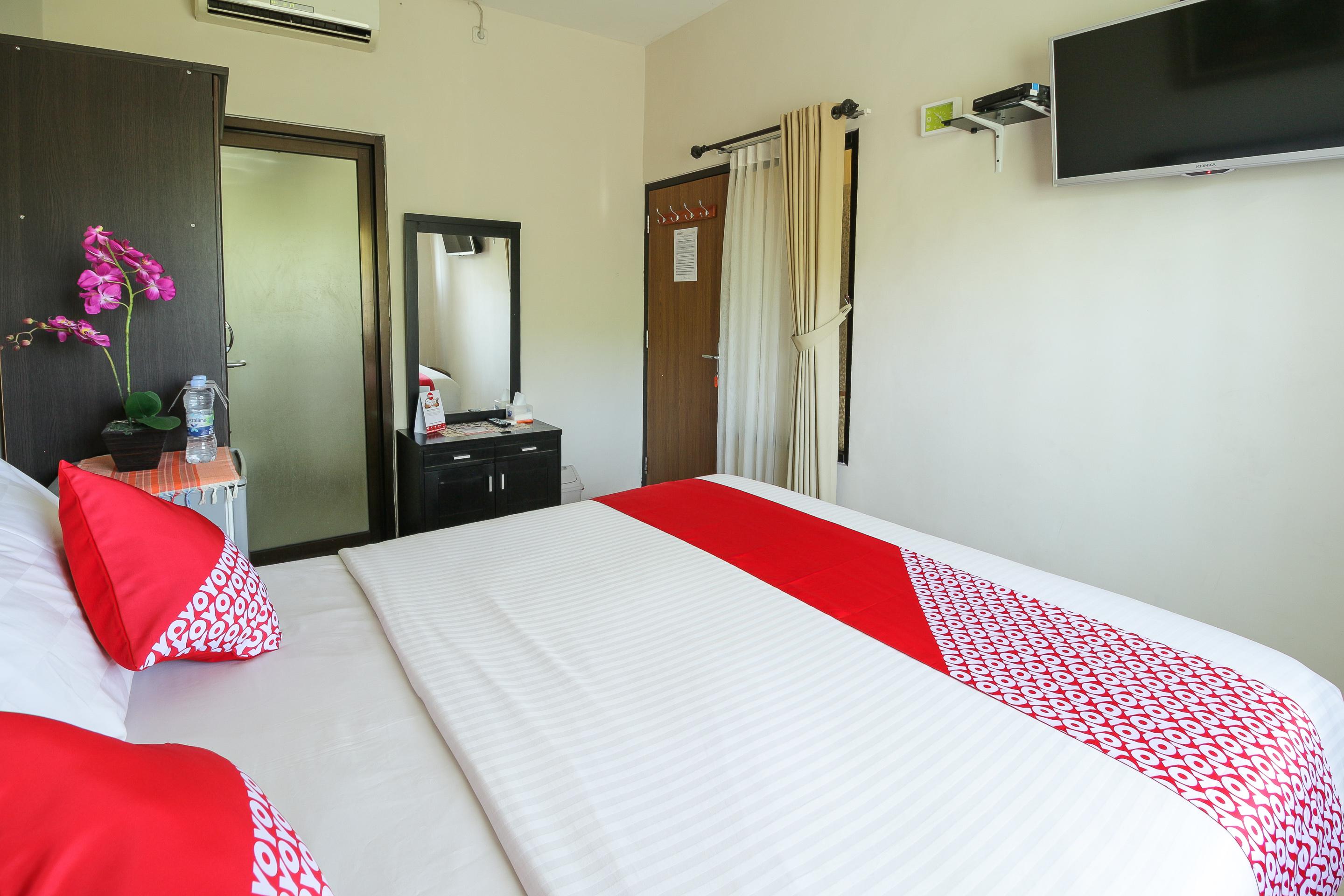 Oyo 734 Tuban Torres Accomodation Kuta  Exterior photo