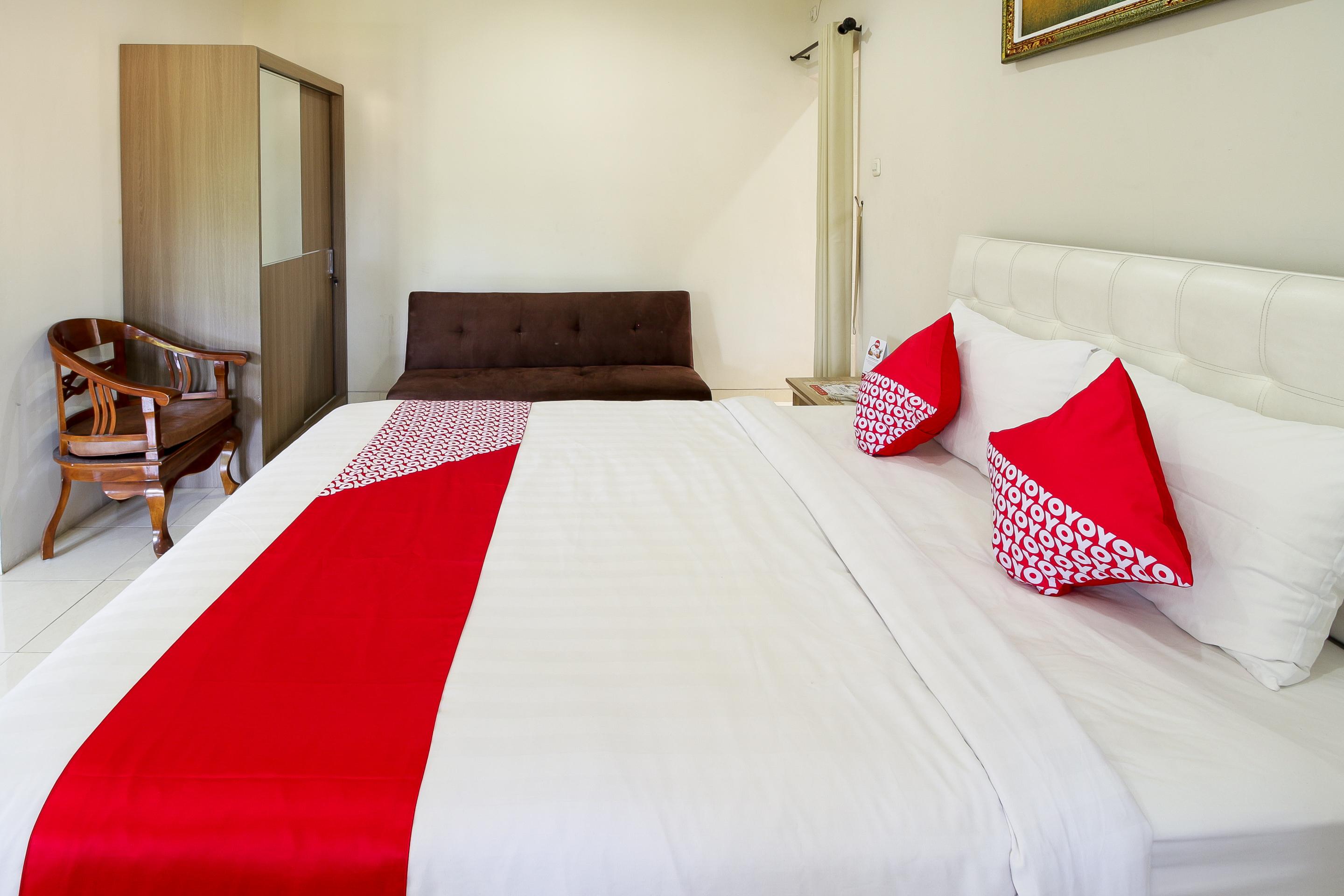 Oyo 734 Tuban Torres Accomodation Kuta  Exterior photo