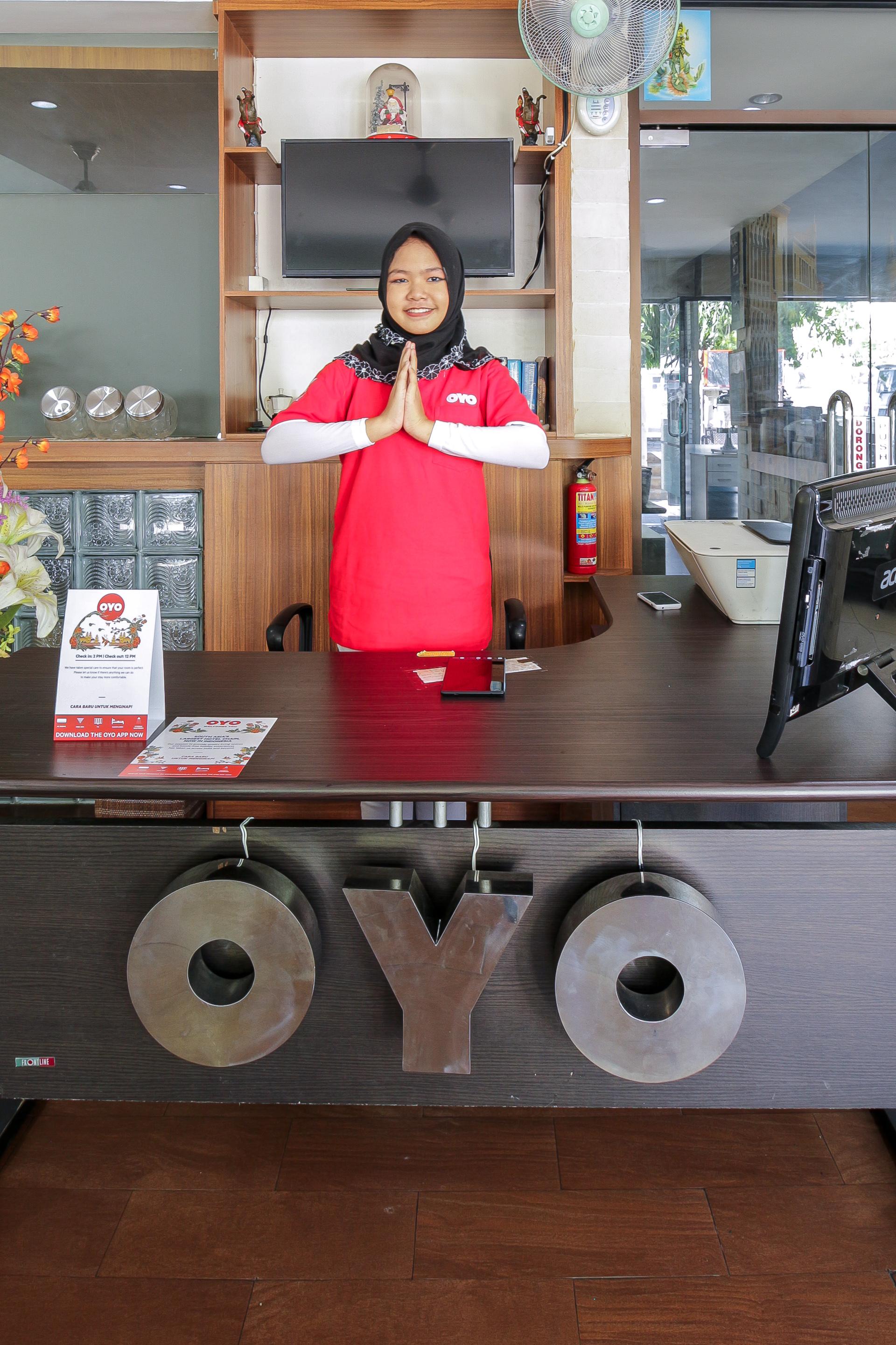 Oyo 734 Tuban Torres Accomodation Kuta  Exterior photo