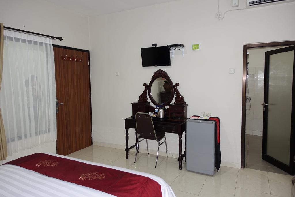 Oyo 734 Tuban Torres Accomodation Kuta  Room photo