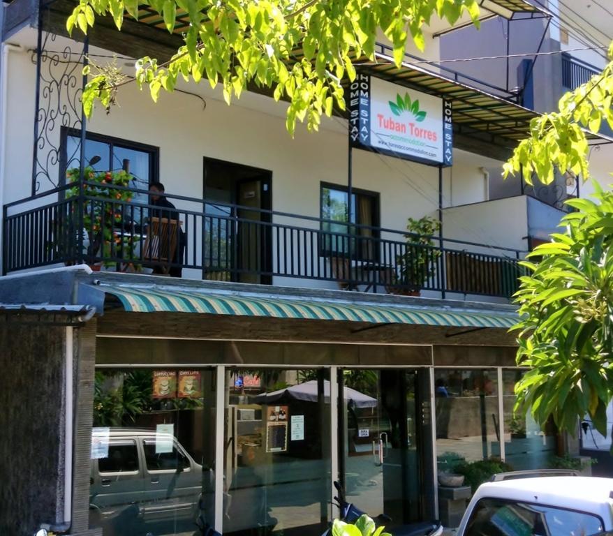 Oyo 734 Tuban Torres Accomodation Kuta  Exterior photo