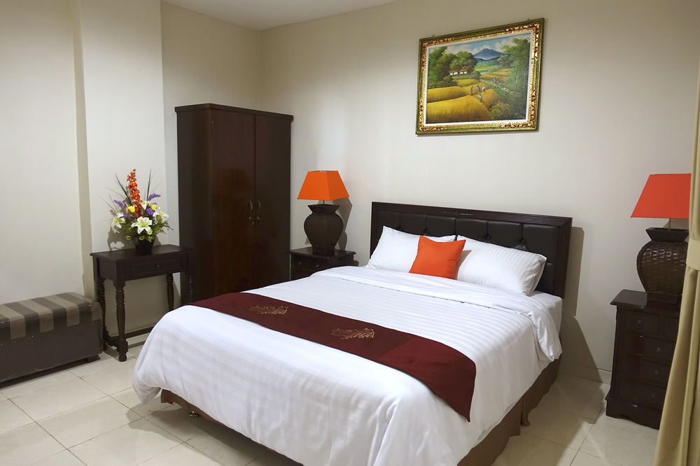 Oyo 734 Tuban Torres Accomodation Kuta  Exterior photo